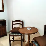 Mon Repos View House